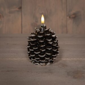 kaars-dennenappel-led-8-5-cm-bruin-1.jpg